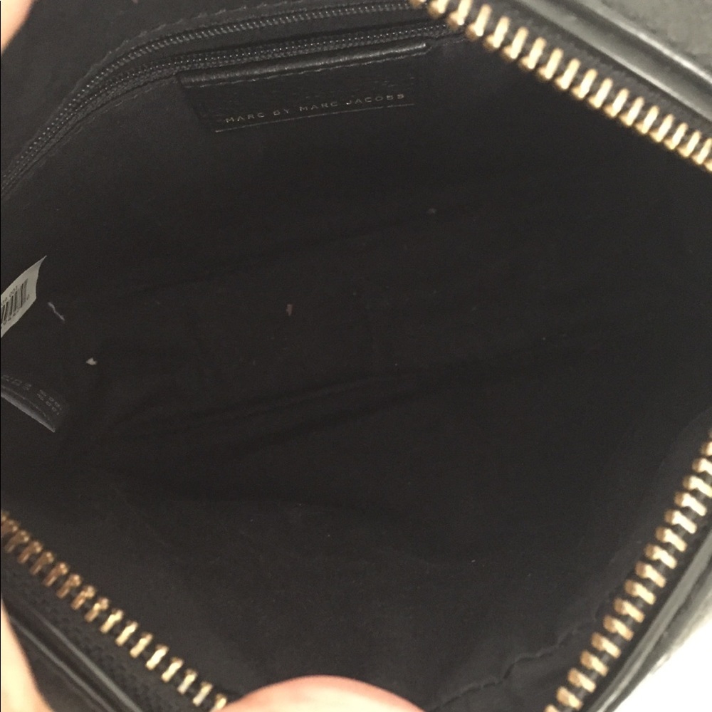 ๐ขSOLD๐ขMarc By Marc Jacobs Black Mini CB - Picture 4 of 8
